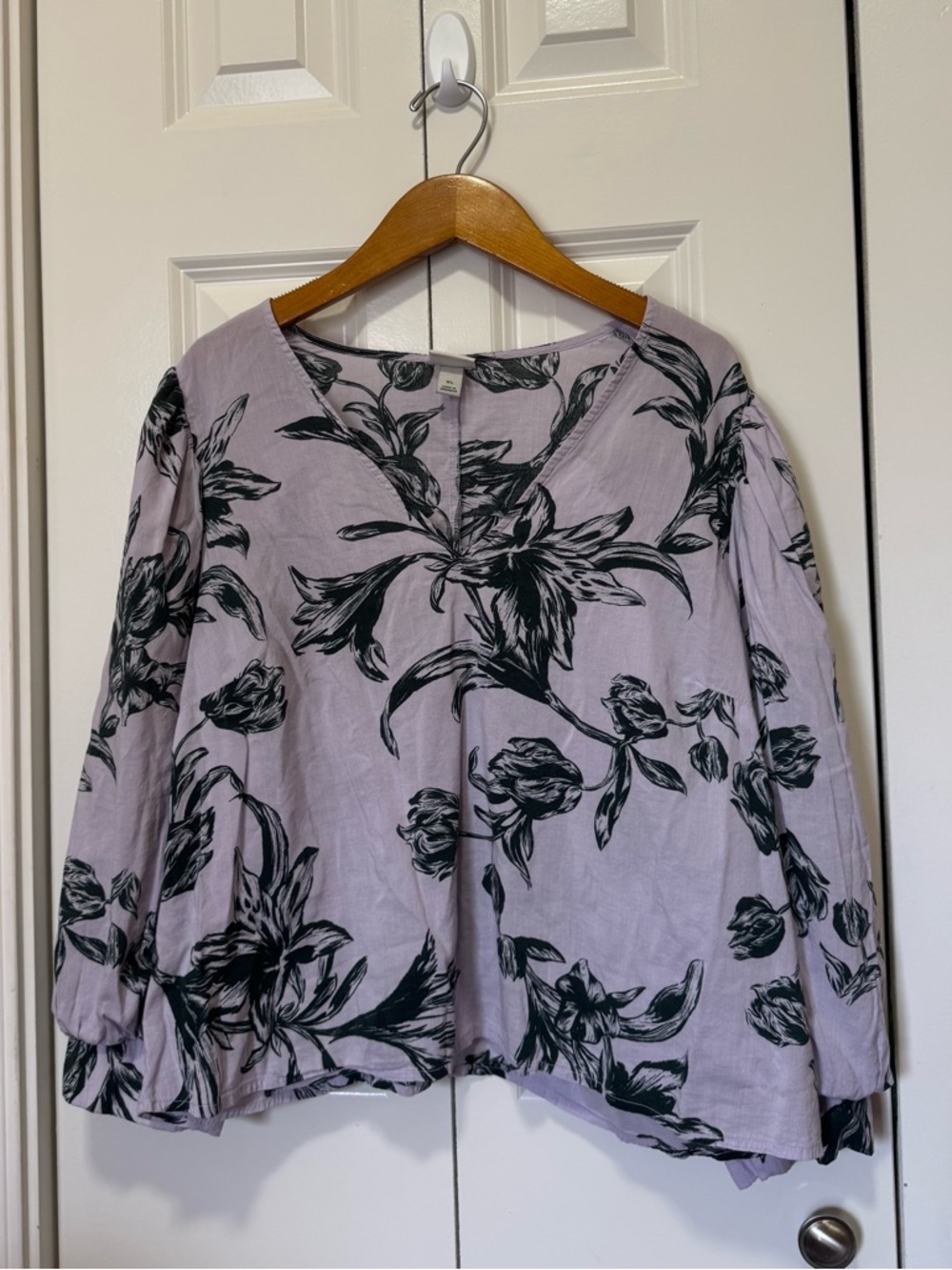 A New Day Floral Blouse XL Puff Sleeve V Neck Cropped Purple